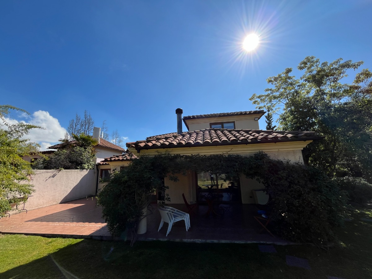 Venta Casa NOSP 5D 5B 2E Los Dominicos - Las Condes