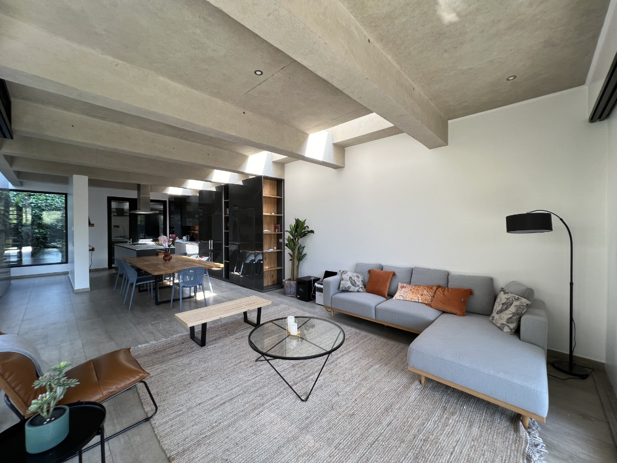 Venta Casa N 4D en suite Walk-in cl&oacute;set 4B 1B Jard&iacute;n Del Este - Vitacura