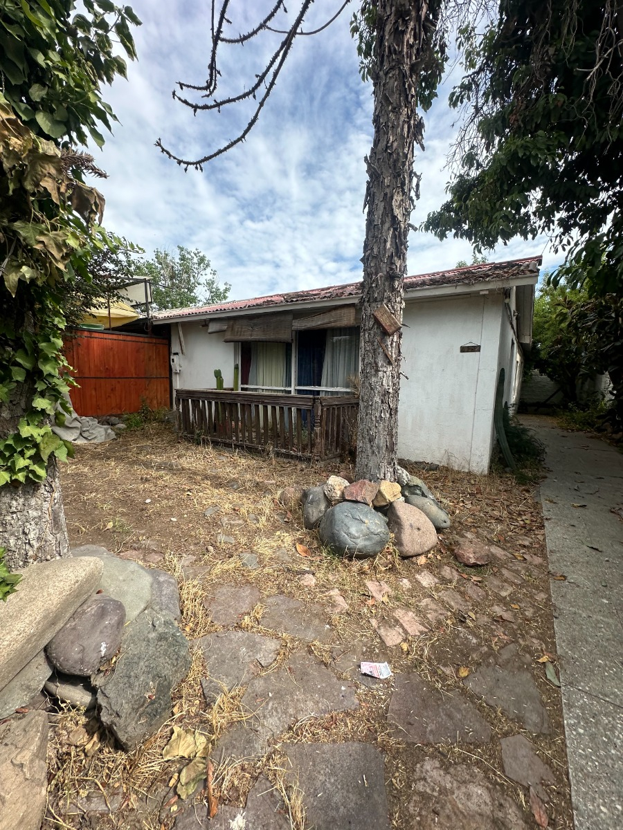 Venta Casa N 2D 1B 3E Villa Los Jard&iacute;nes - Villa Los Presidentes - &Ntilde;u&ntilde;oa