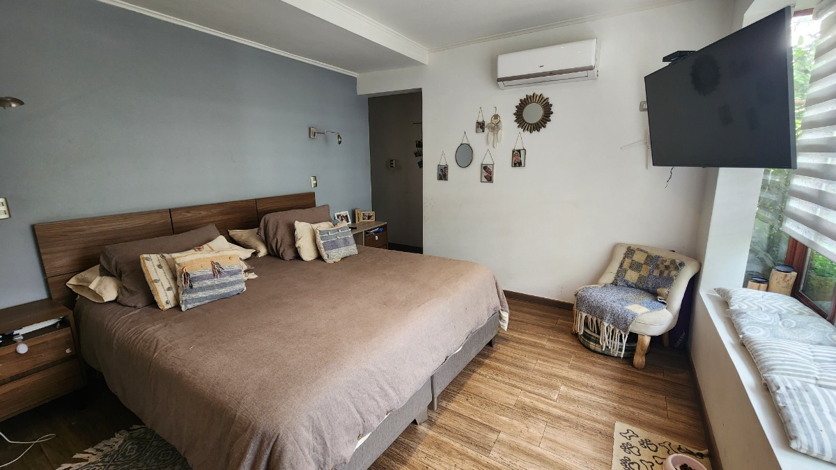 Arriendo Casa SO 4D en suite Walk-in cl&oacute;set 3B 2E 1B La Llaver&iacute;a - Vitacura