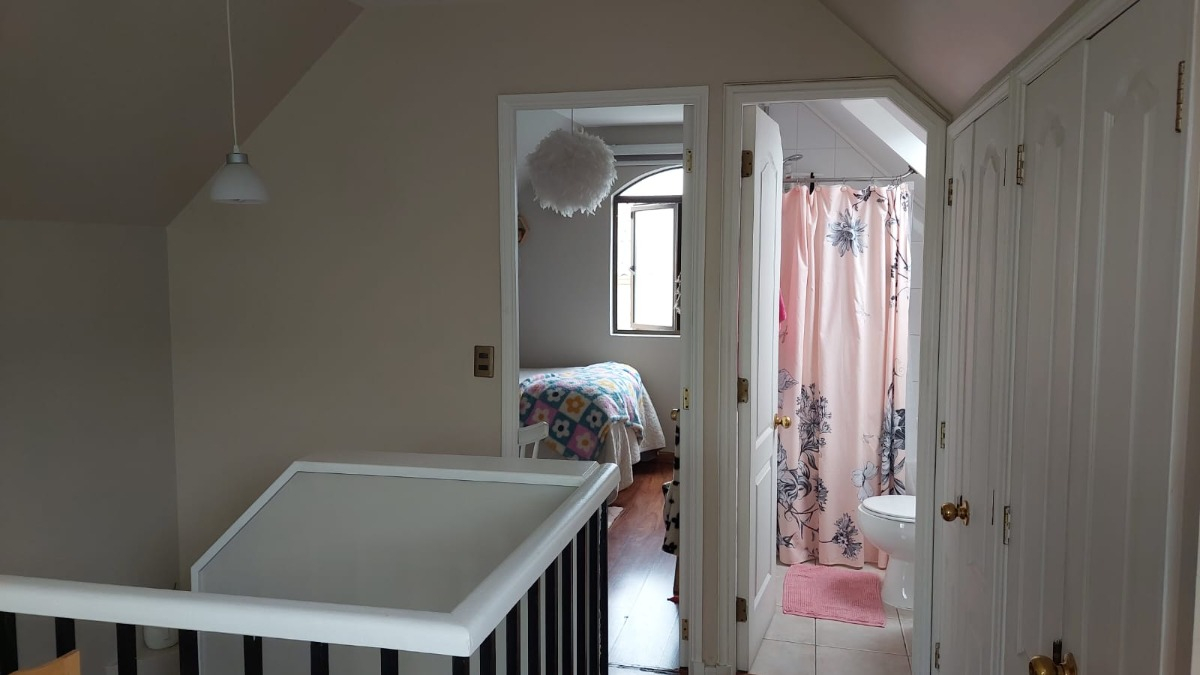 Venta Casa N 5D en suite Walk-in cl&oacute;set 5B 3E 1B San Carlos de Apoquindo - Las Condes