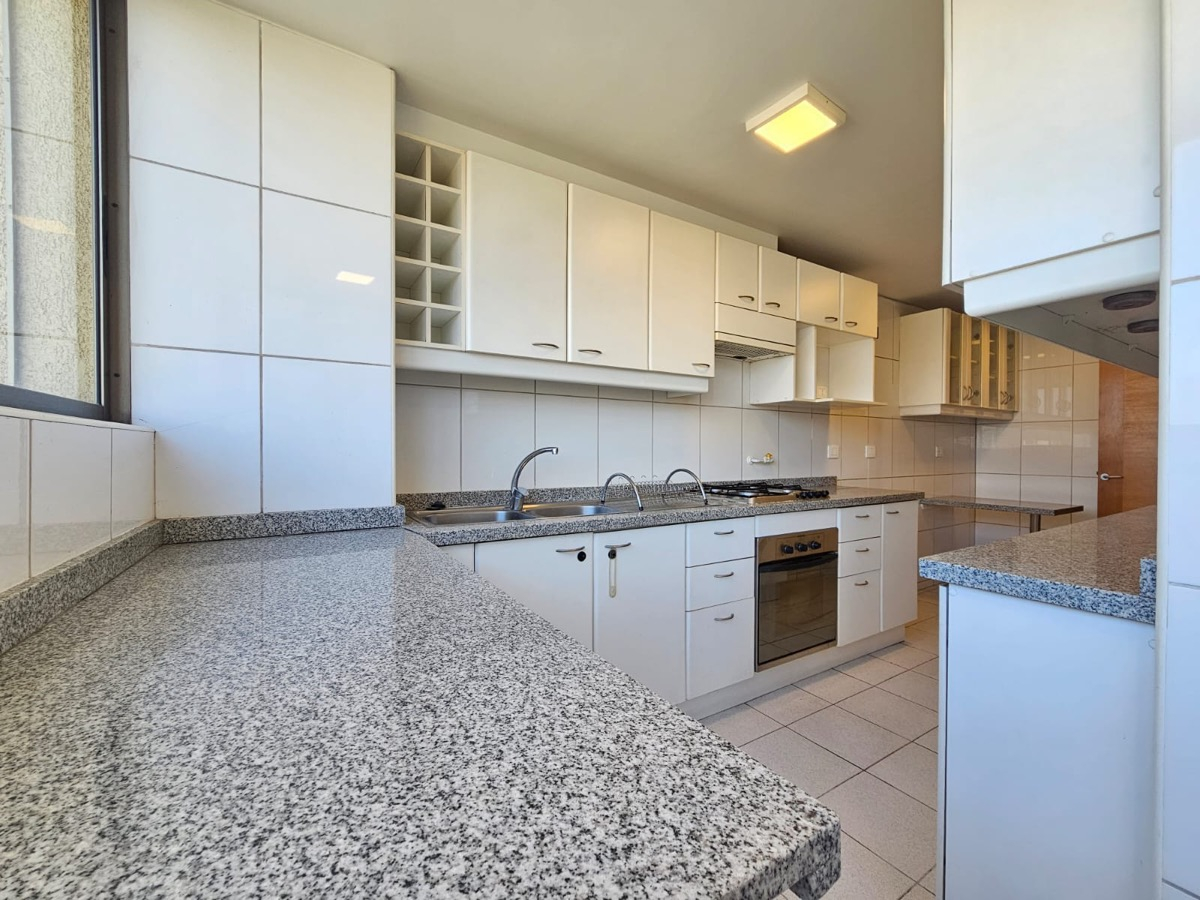 Venta Departamento NP 4D en suite Walk-in cl&oacute;set 3B 2E 1B Metro Escuela Militar - Las Condes