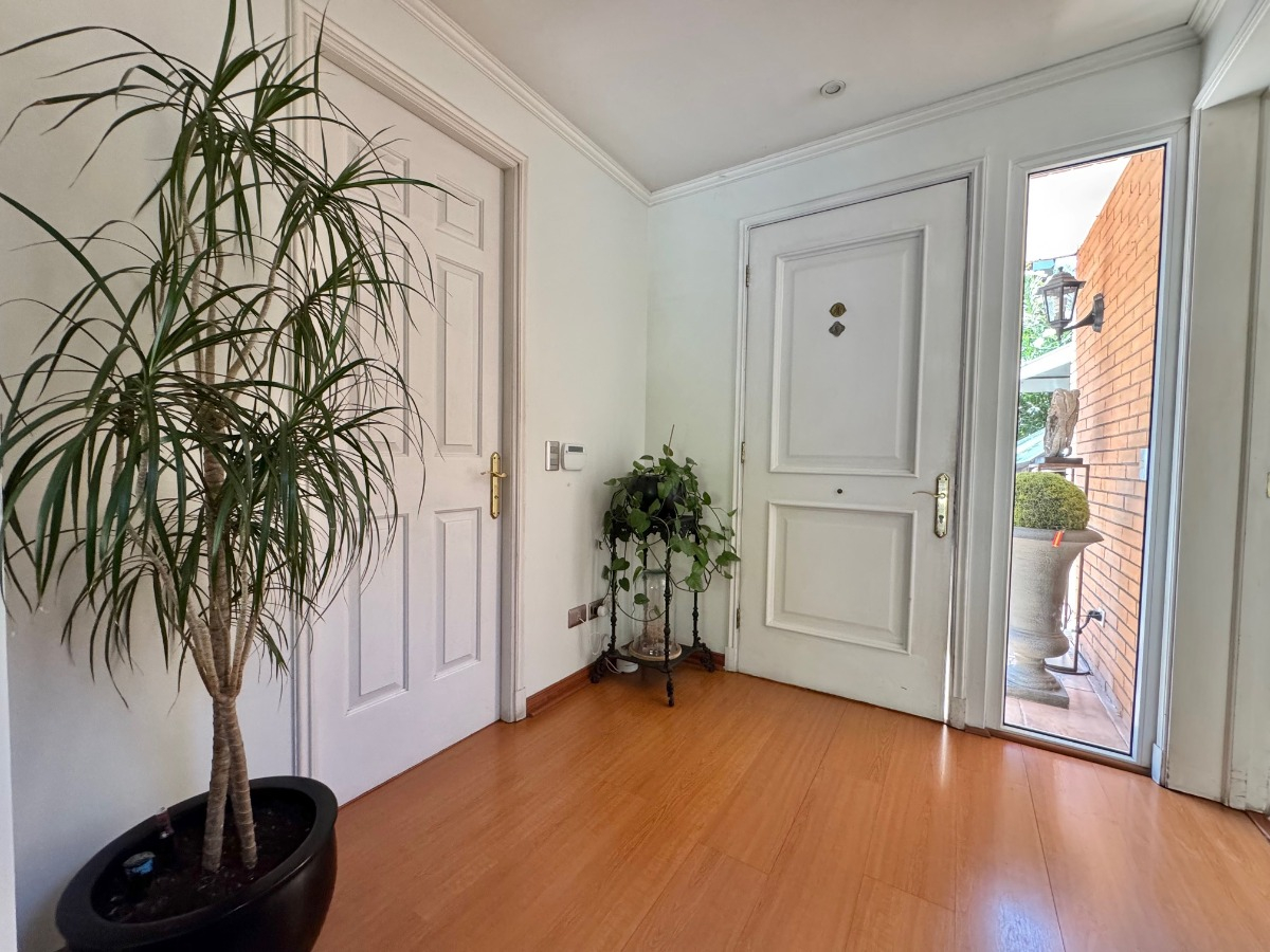 Venta Casa P 5D en suite Walk-in cl&oacute;set 5B 2E 1B Los Trapenses - Lo Barnechea