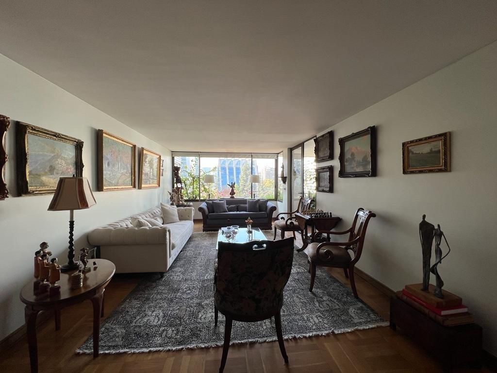 Venta Departamento O 5D en suite 5B 2E 1B Barrio El Golf - Las Condes