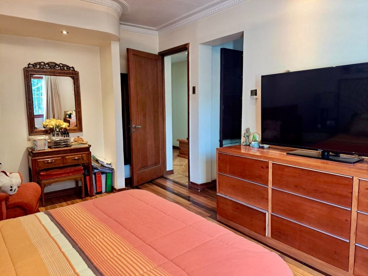 Arriendo Casa 3D 3B 6E 1B Metro Pr&iacute;ncipe de Gales - Country Club - La Reina