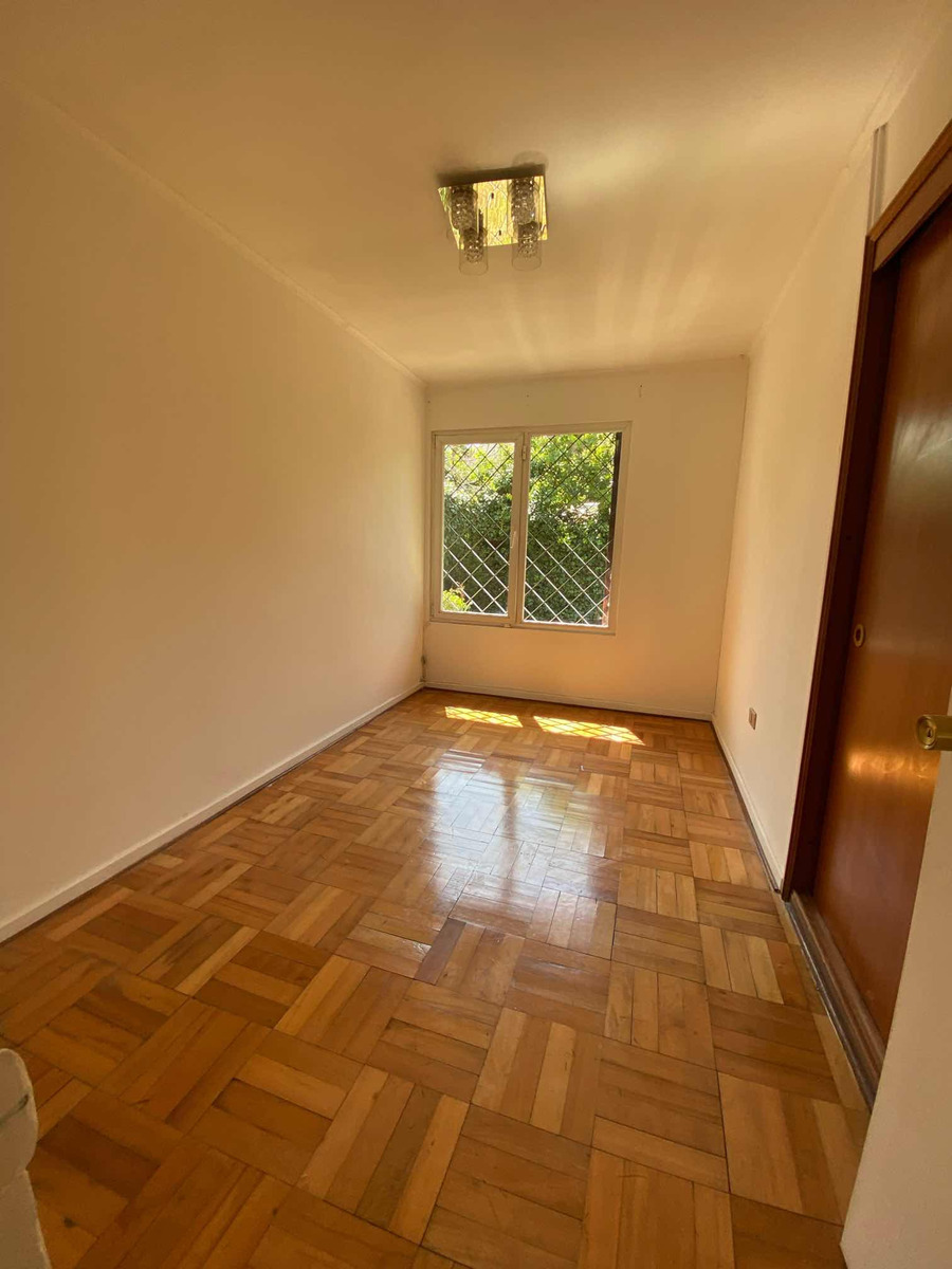 Arriendo Casa 4D 3B 2E 1B Troncos Viejos - La Reina
