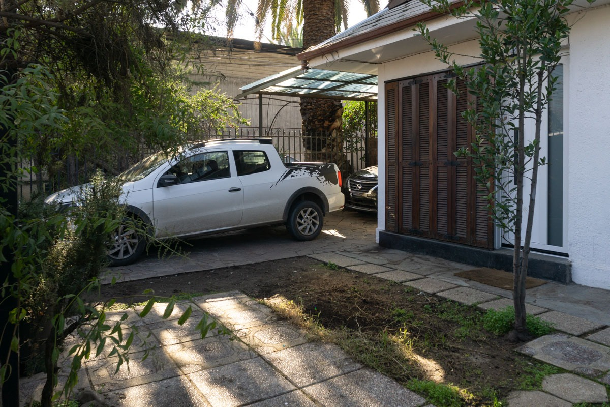 Arriendo Casa NP 3D 2B 2E 1B Blest Gana - La Reina