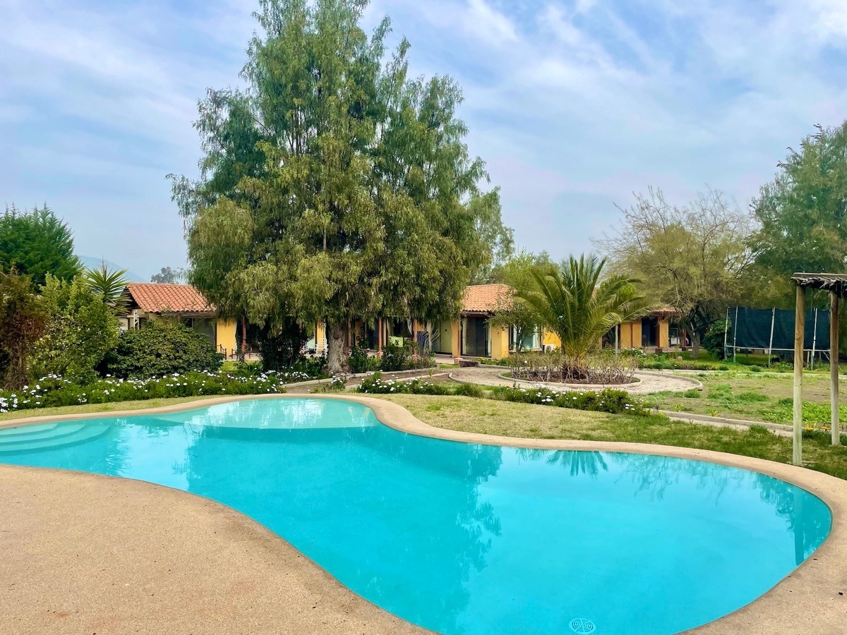 Venta Casa NP 5D en suite Walk-in cl&oacute;set 6B 10E 1B Chicureo - Colina