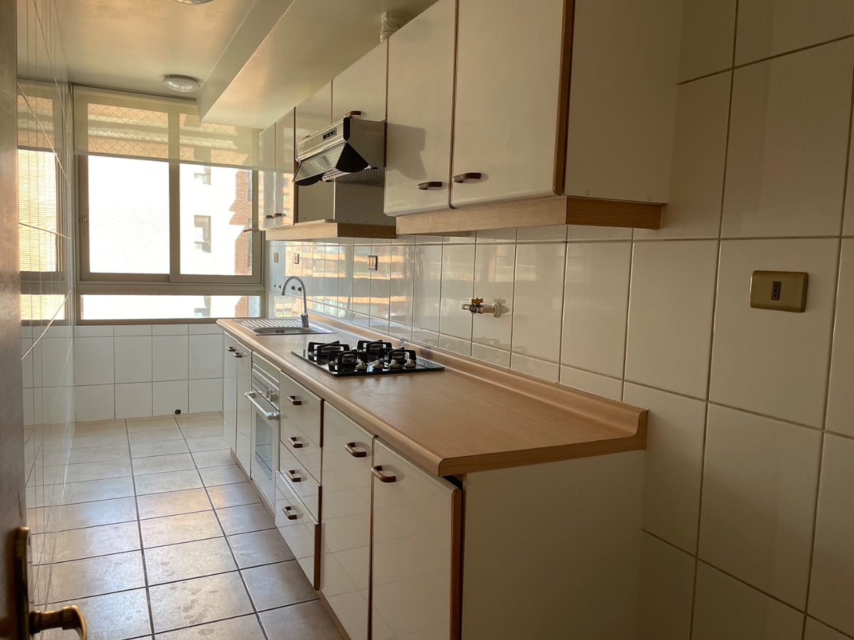 Arriendo Departamento SP 3D en suite 3B 1E 1B Barrio El Golf - Las Condes