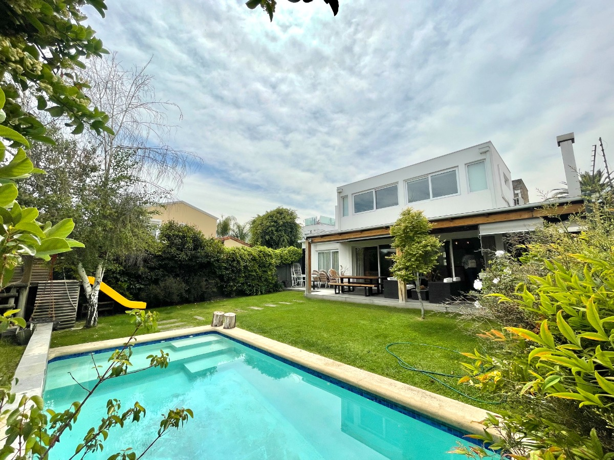 Venta Casa P 6D en suite Walk-in cl&oacute;set 4B 2E 1B La Reina Alta - La Reina