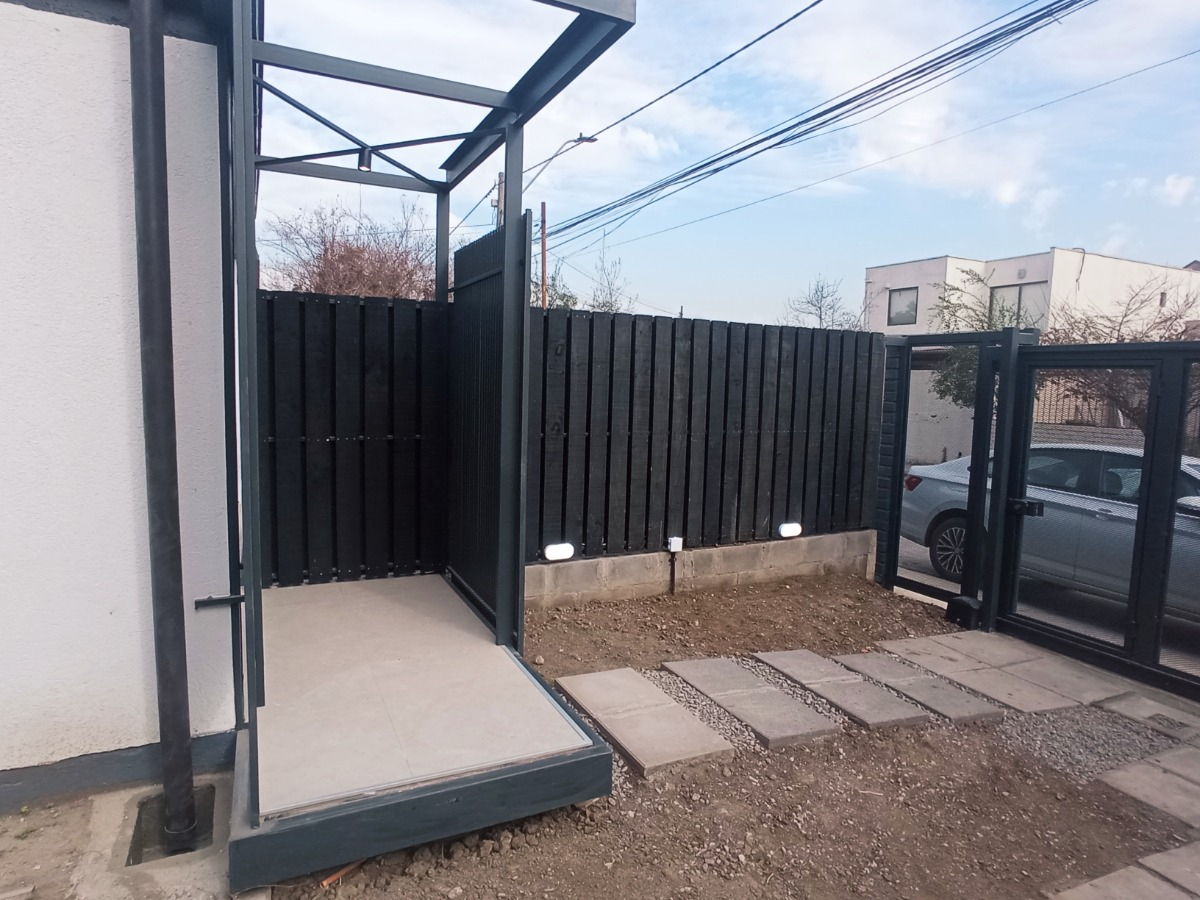 Venta Casa 3D en suite Walk-in cl&oacute;set 3B 2E 1B Rotonda Atenas - Las Condes