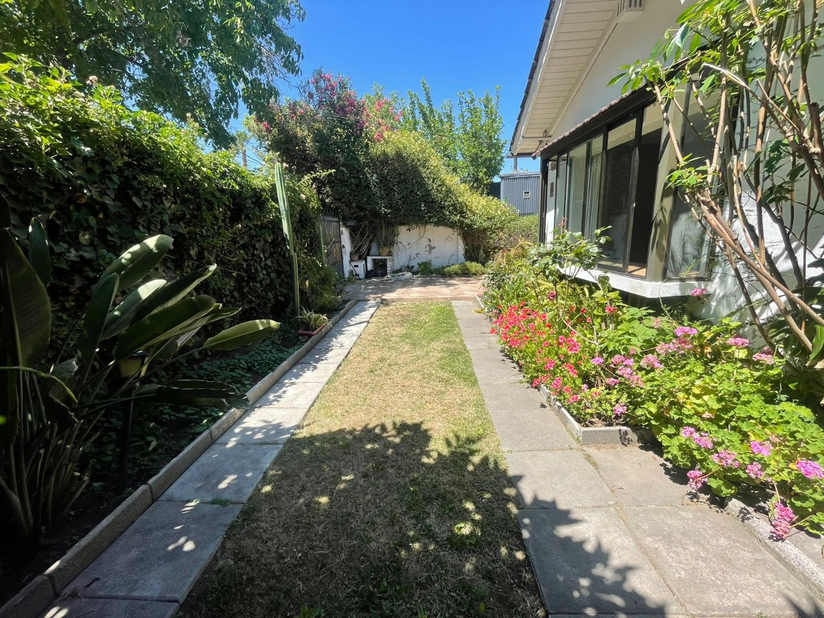 Venta Casa NO 5D en suite Walk-in cl&oacute;set 5B 3E 2B Metro Pr&iacute;ncipe de Gales - Country Club - La Reina