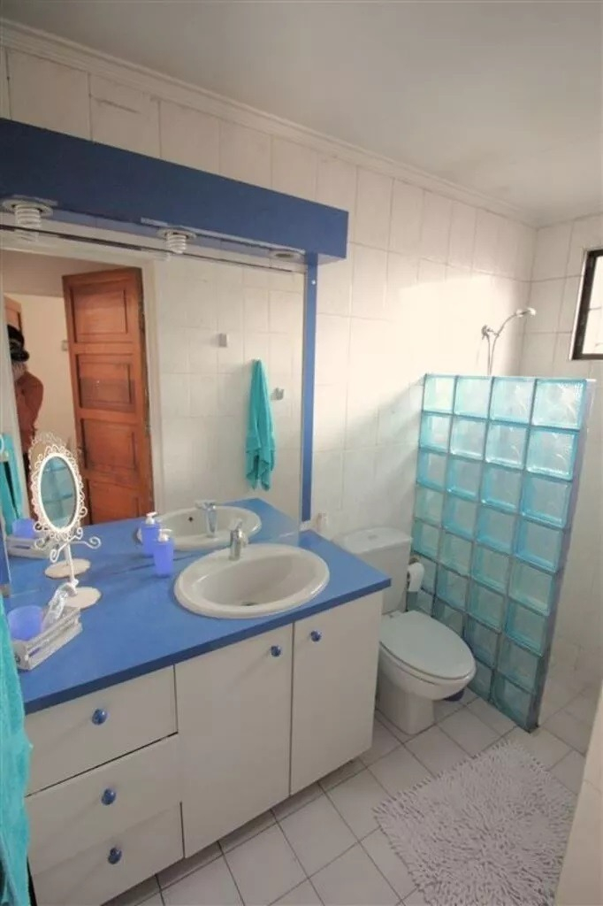 Venta Casa 5D Walk-in cl&oacute;set 4B 4E 1B Metro Sim&oacute;n Bolivar - La Reina