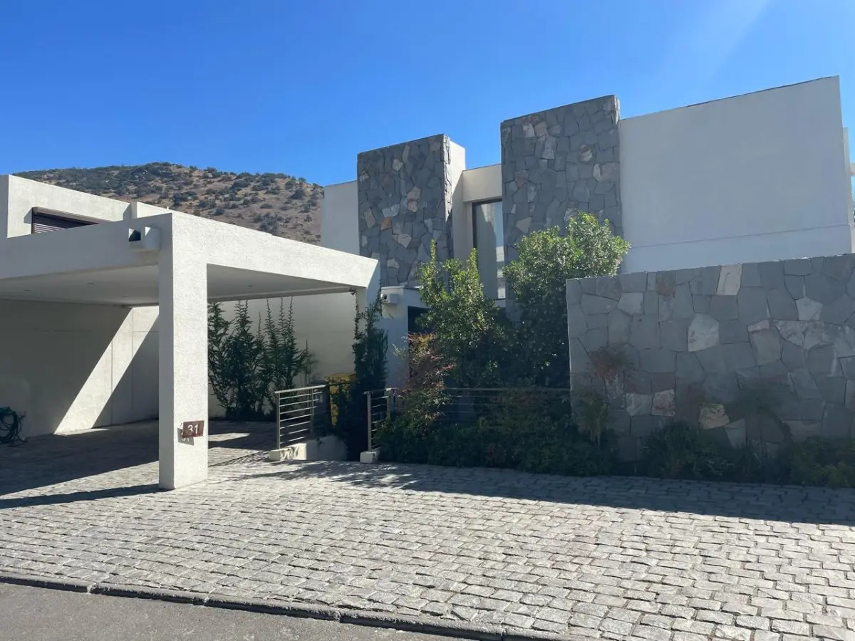 Venta Casa NO 5D en suite Walk-in cl&oacute;set 6B 4E 1B La Dehesa - Lo Barnechea
