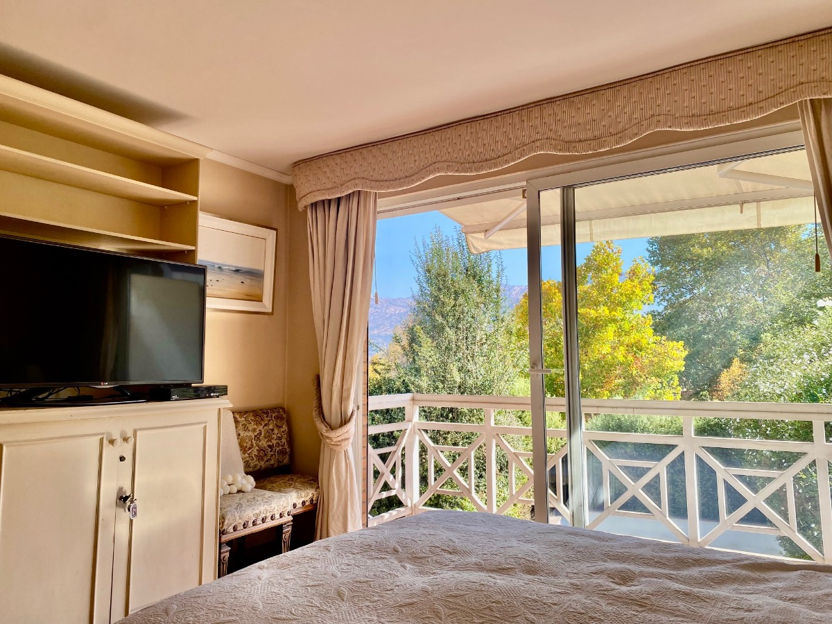 Venta Casa P 5D en suite Walk-in cl&oacute;set 5B 2E 1B Los Trapenses - Lo Barnechea