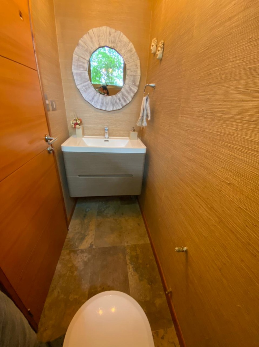 Venta Casa P 4D en suite Walk-in cl&oacute;set 4B 2E 1B El Huinganal - Lo Barnechea