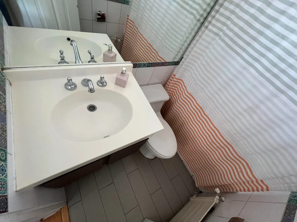 Venta Casa NP 6D en suite Walk-in cl&oacute;set 4B 2E 2B San Carlos de Apoquindo - Las Condes