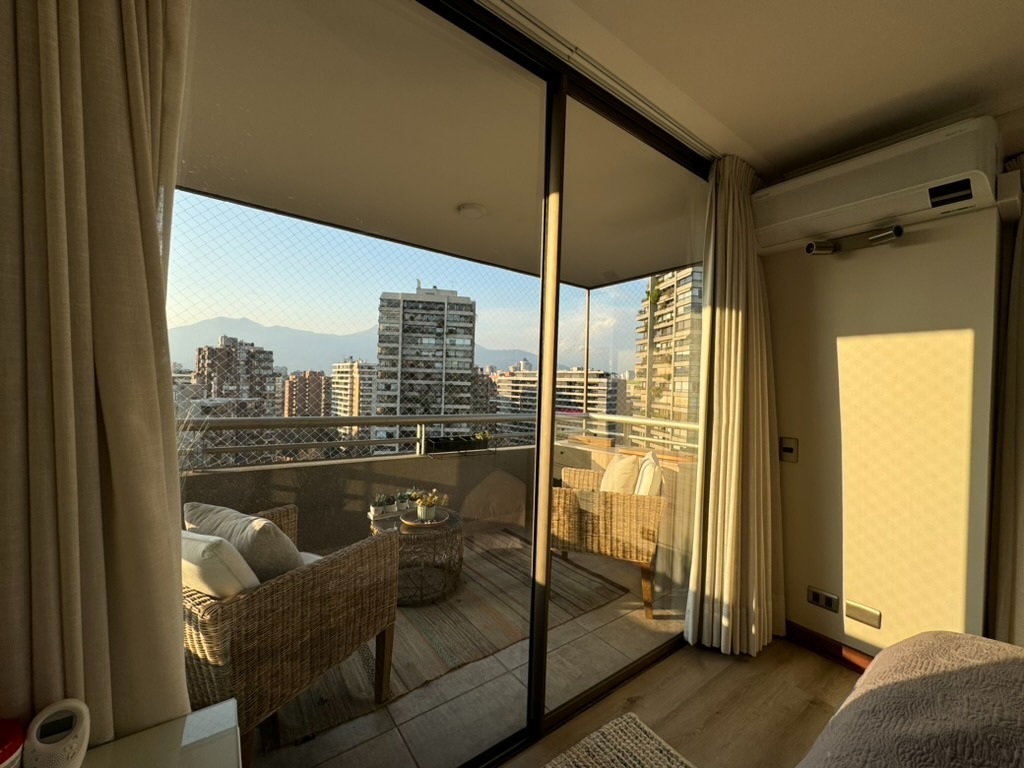 Venta Departamento NO 3D en suite Walk-in cl&oacute;set 3B 2E 1B Barrio El Golf - Las Condes