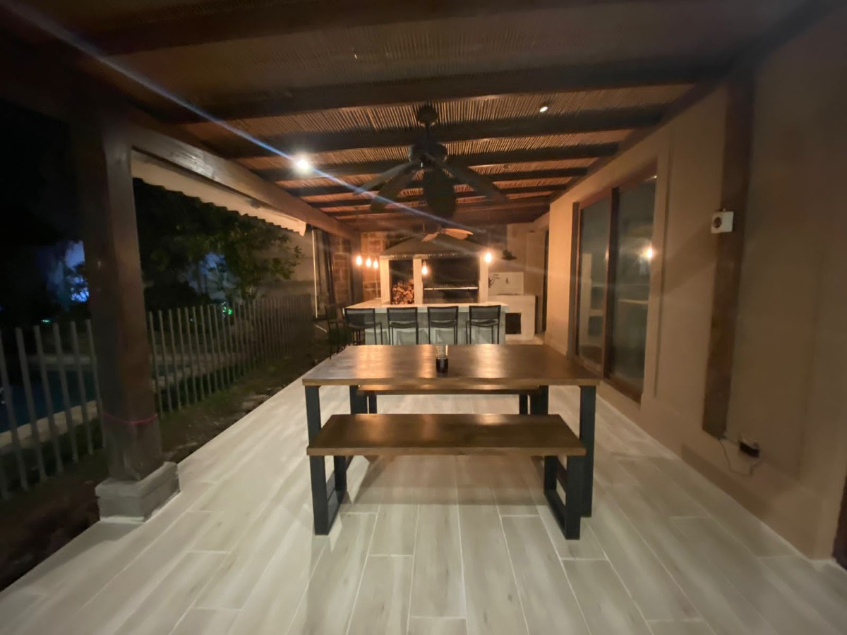 Venta Casa N 4D en suite Walk-in cl&oacute;set 4B 2E 1B Chicureo - Colina