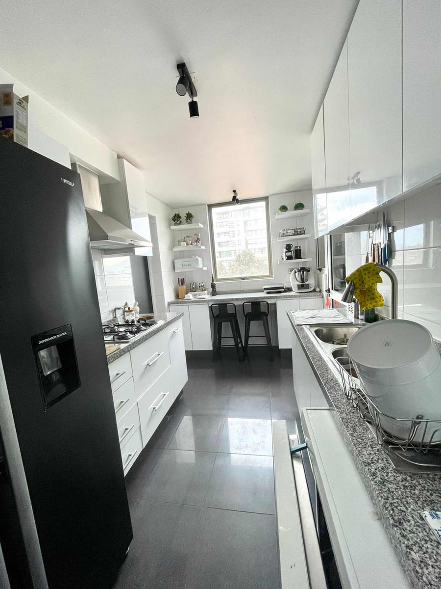 Arriendo Departamento 4D Borde R&iacute;o - Casa Piedra - Vitacura