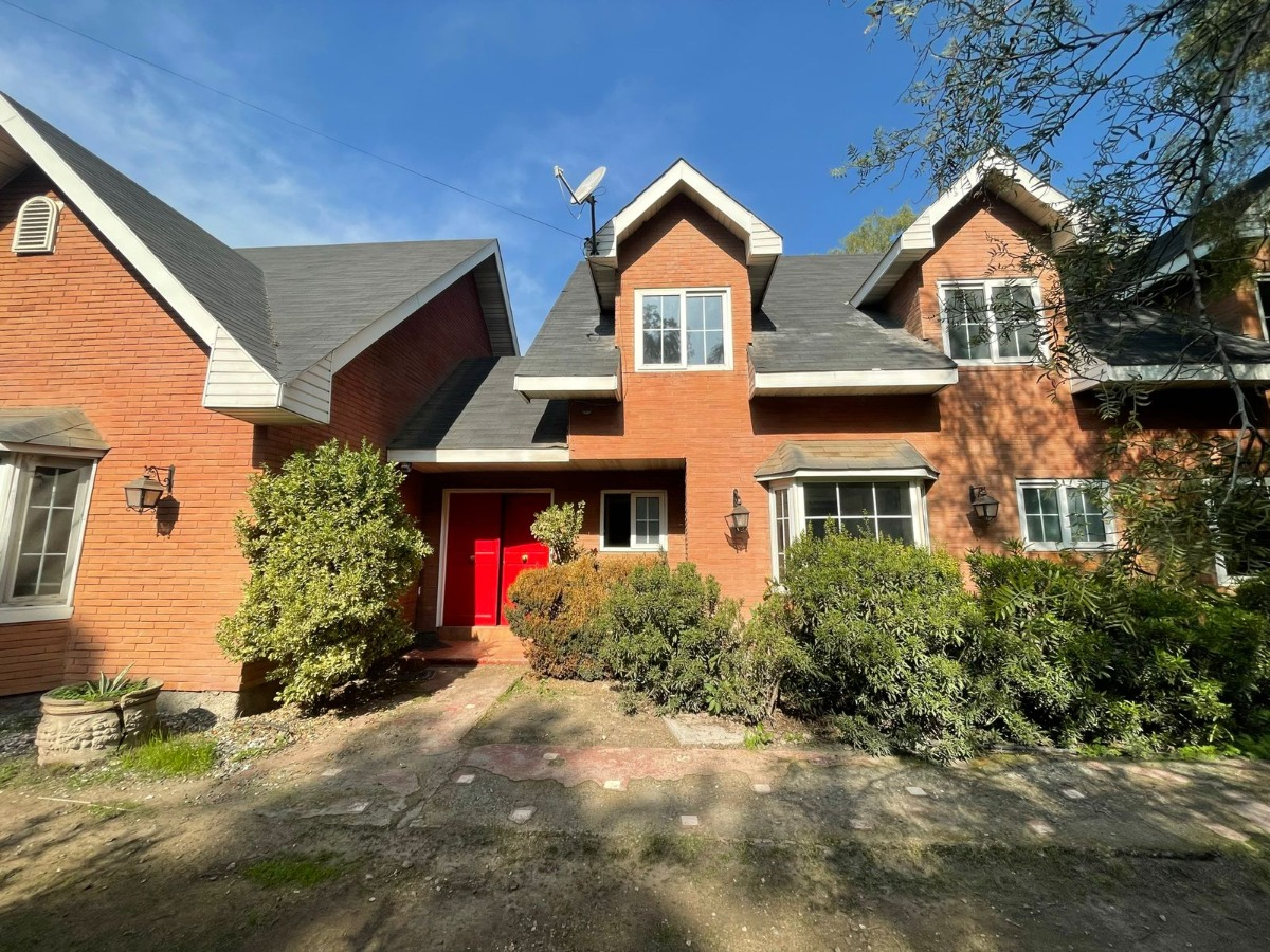 Venta Casa NO 6D en suite Walk-in cl&oacute;set 3B 4E 1B Chicureo - Colina