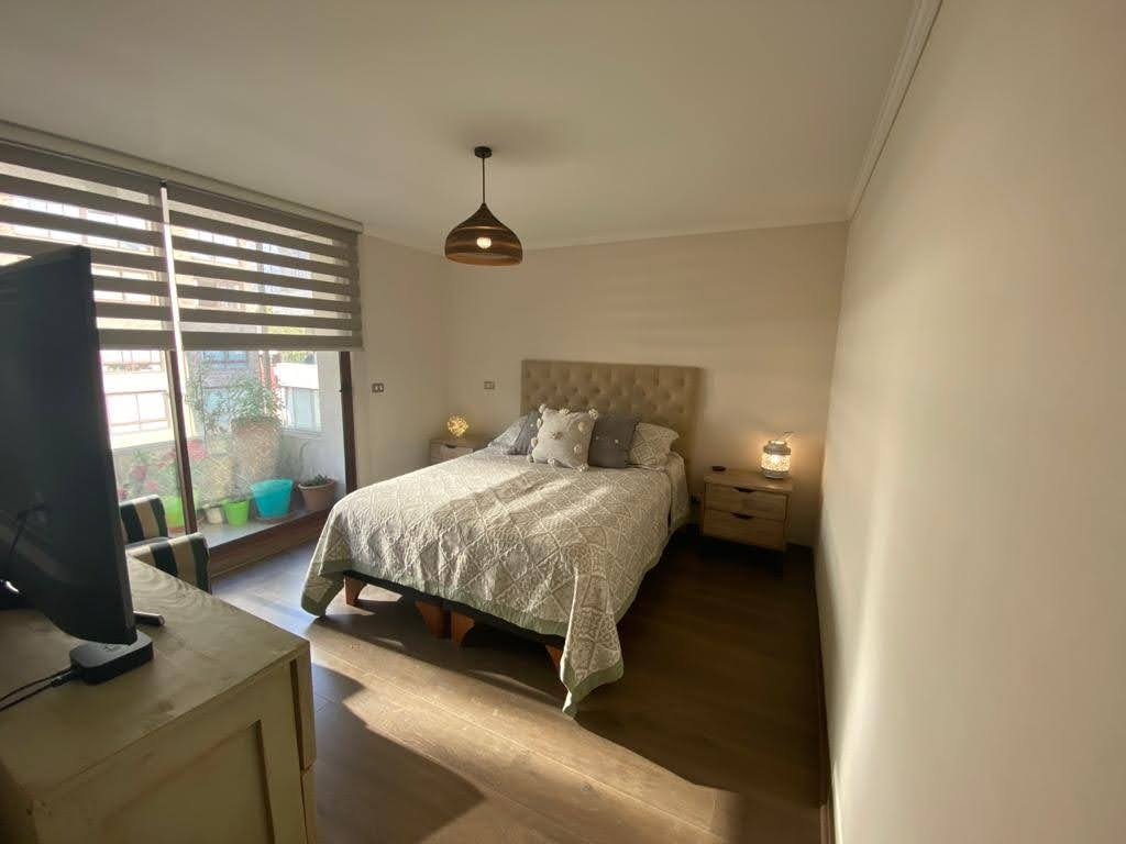 Venta Departamento SO 2D en suite 2B 1E 1Bd Los Leones - Providencia