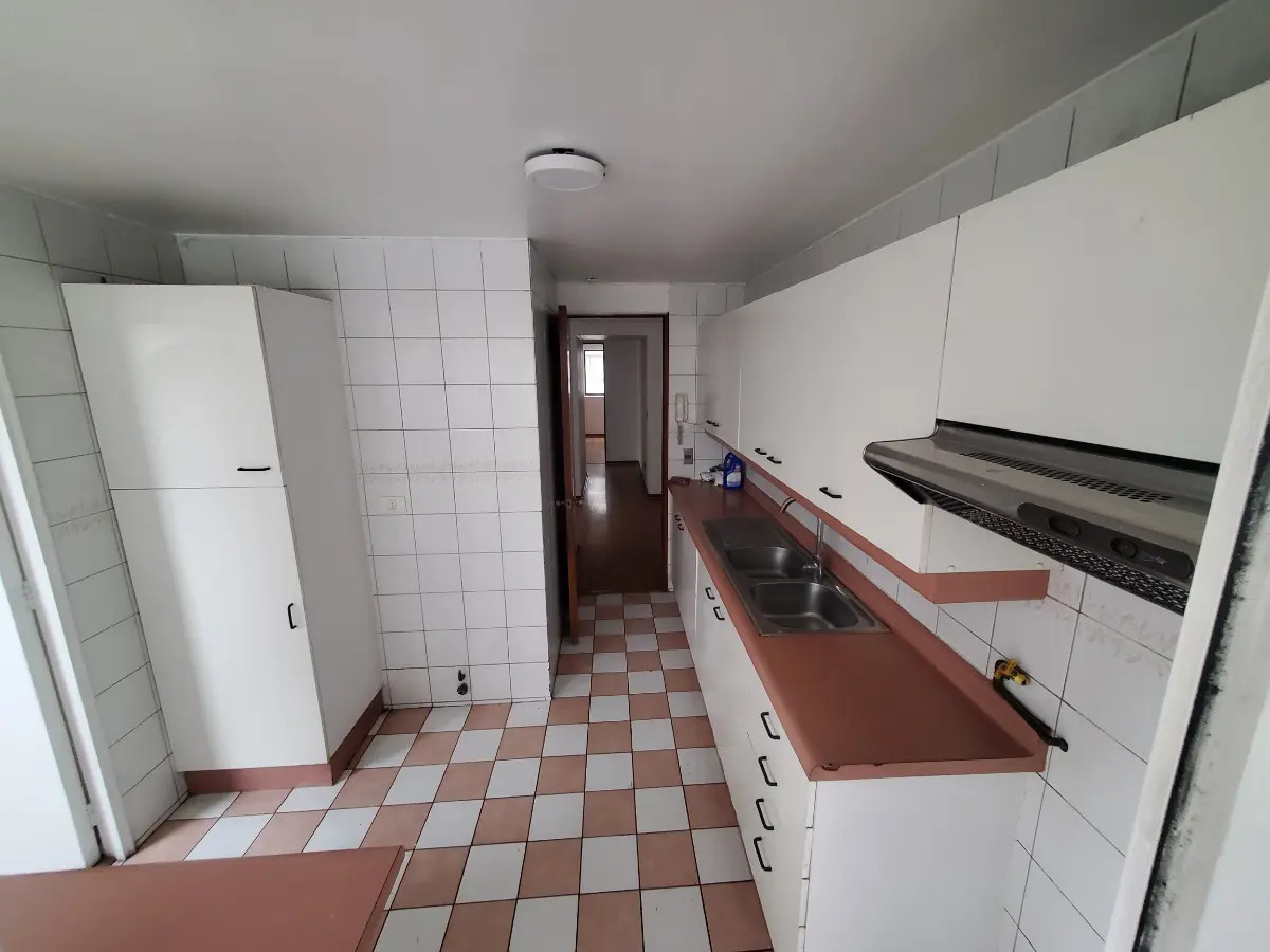 Arriendo Departamento NP 3D 2B 1E 1B Metro Manquehue - Apumanque - Las Condes