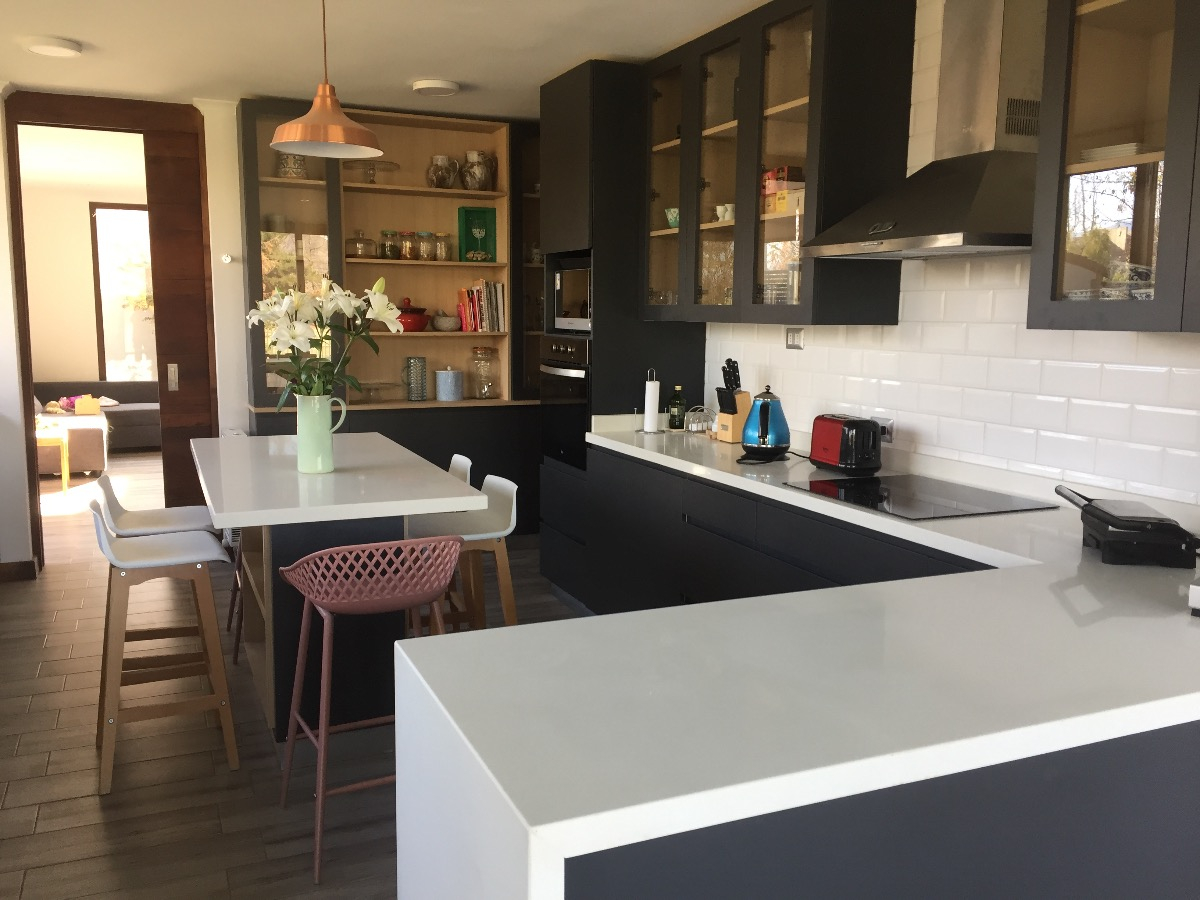 Venta Casa NOSP 4D en suite Walk-in cl&oacute;set 4B 4E 1B  - Requ&iacute;noa