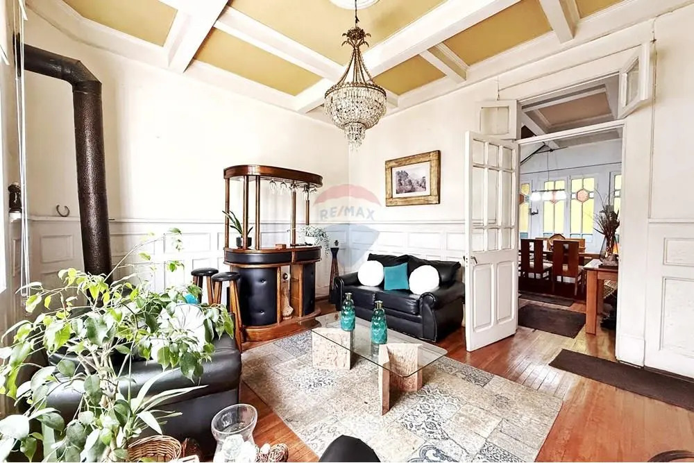 Venta Casa N 7D 4B 2E 1Bd Barrio Yungay - Santiago