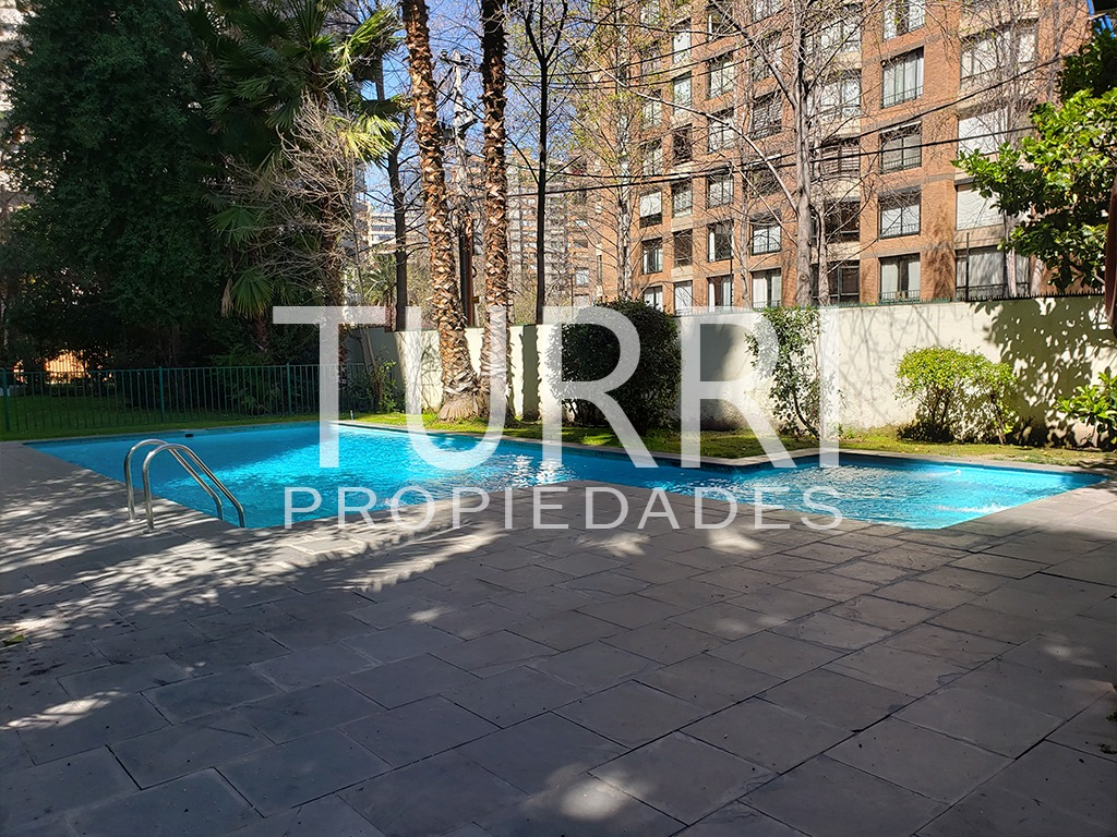 Arriendo Departamento N 2D en suite 2B 1E 1B Barrio El Golf - Las Condes