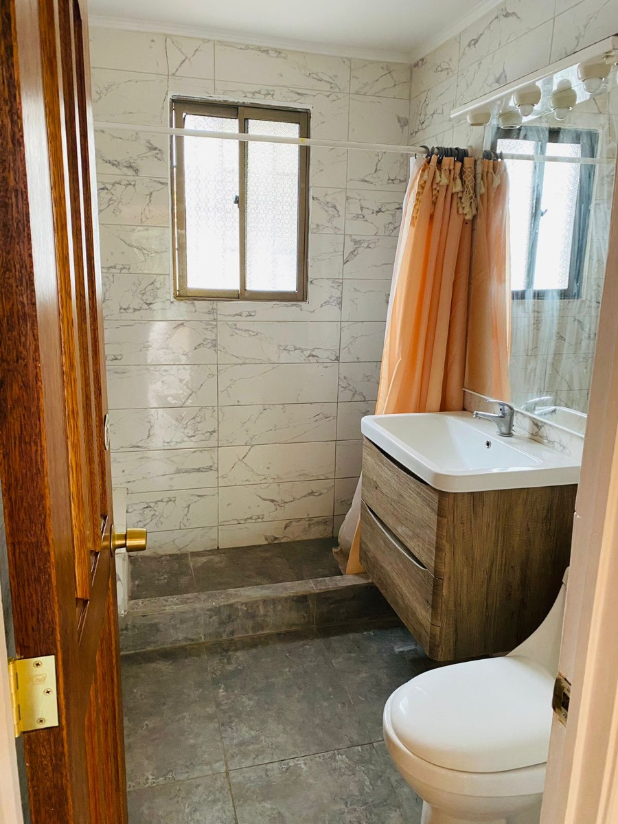 Arriendo Casa 3D 1B 3E 1B  - Las Condes