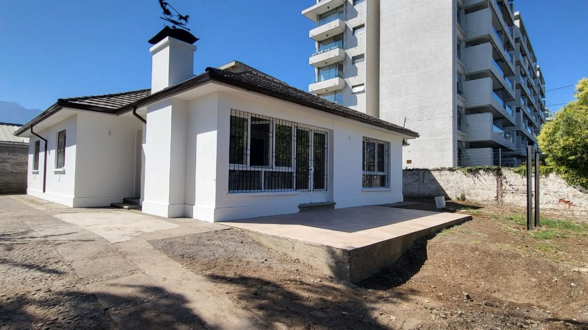 Arriendo Casa 4D 3B 2E 1B Alto Las Condes - Las Condes