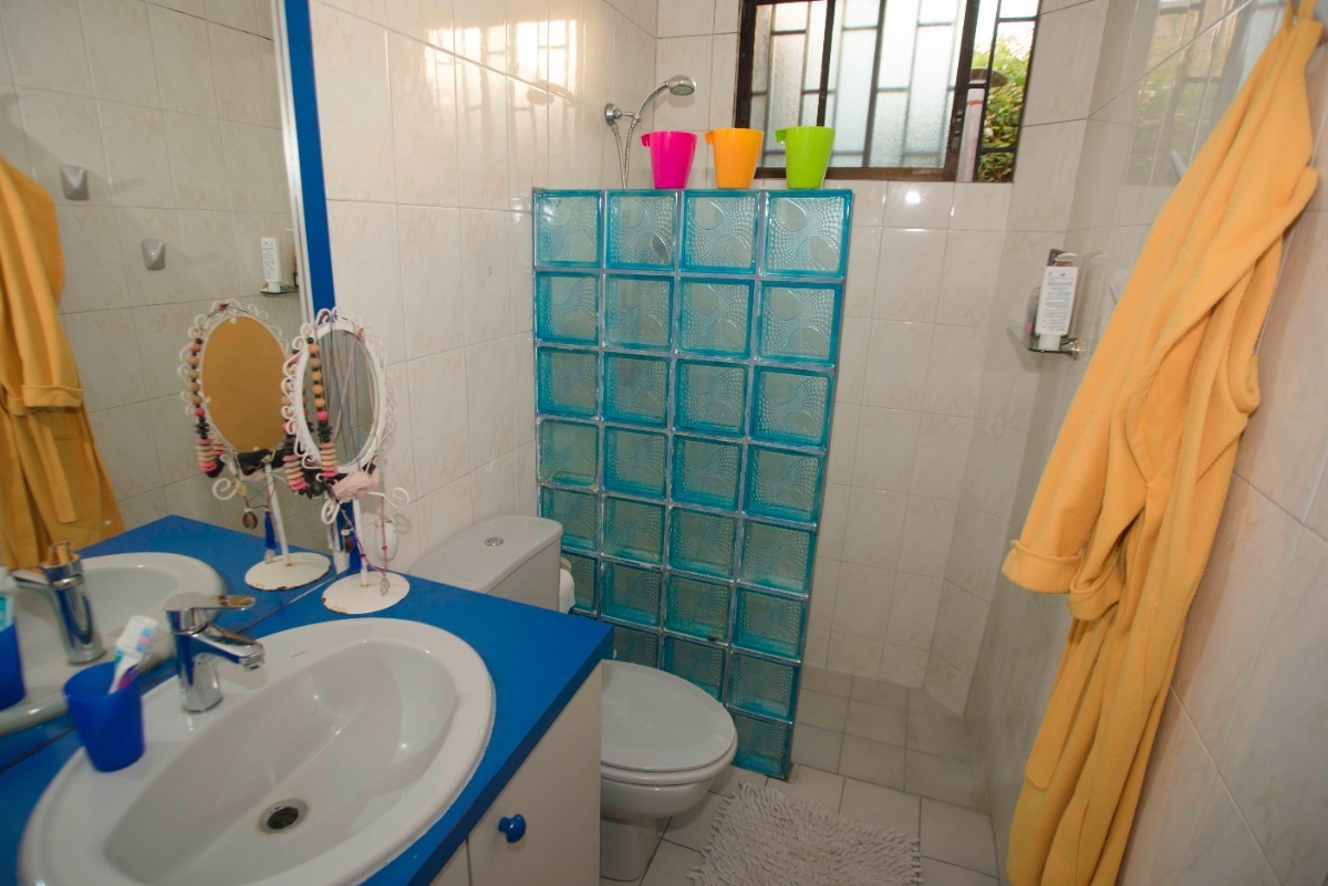 Venta Casa 5D Metro Sim&oacute;n Bolivar - La Reina