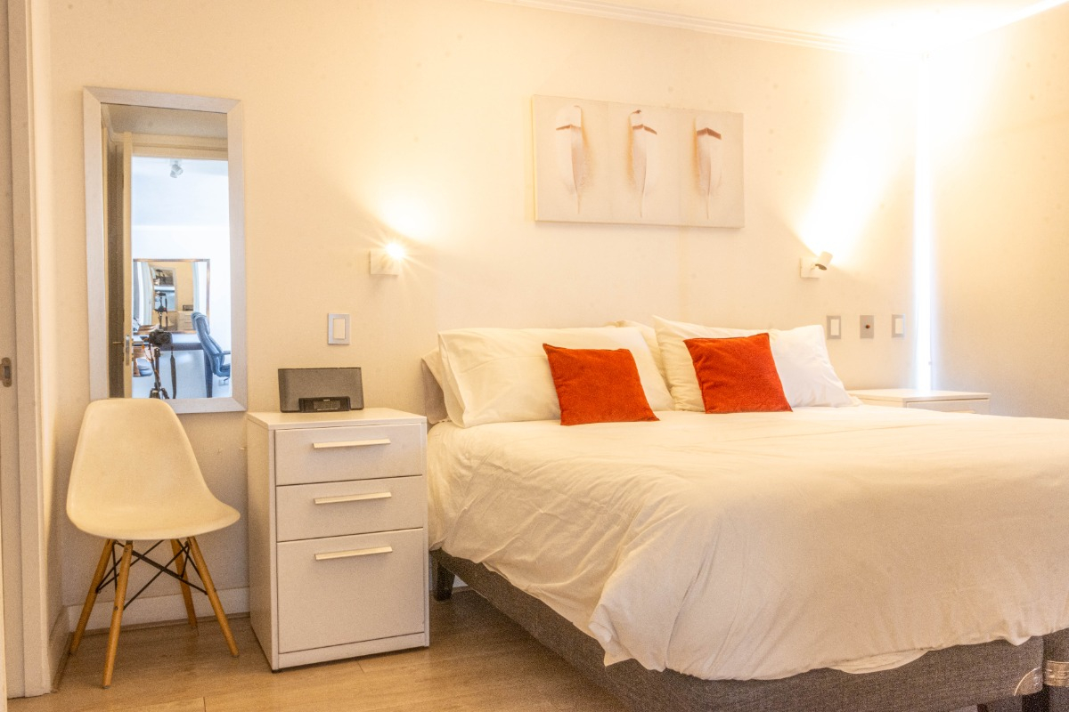 Arriendo Departamento 2D Parque Arauco - Las Condes
