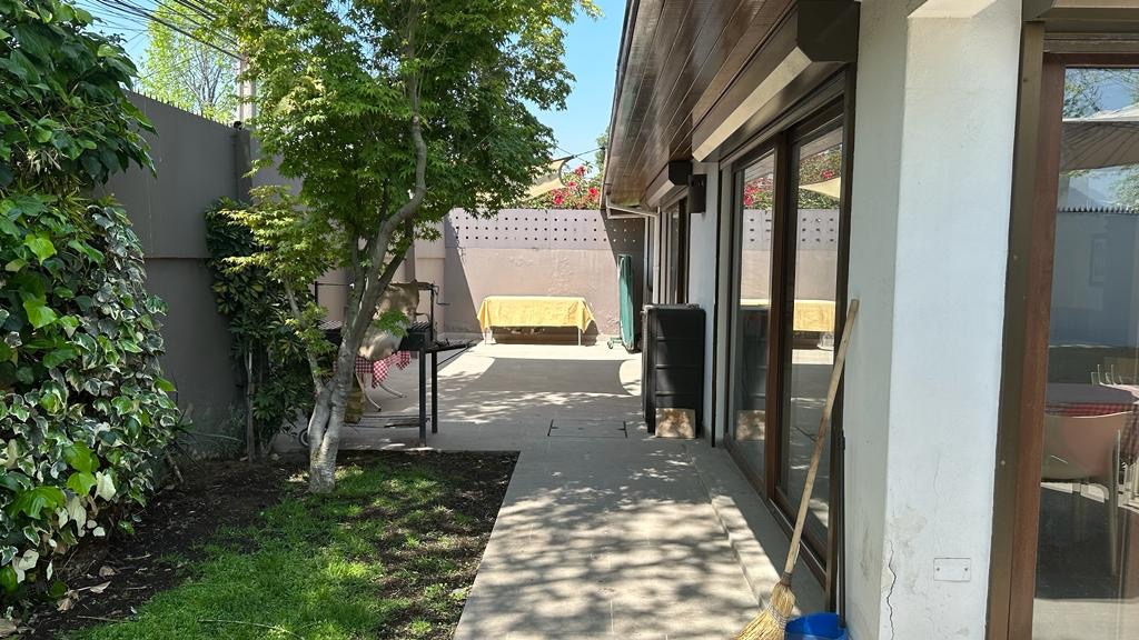 Venta Casa N 4D en suite 4B 2E 1B Nuestra Se&ntilde;ora del Rosario - Vitacura