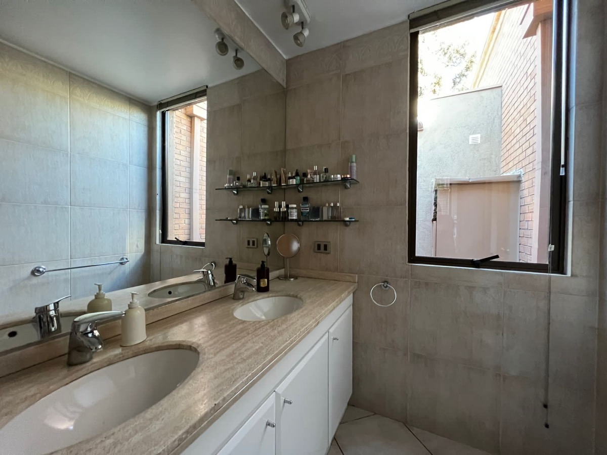 Venta Casa N 7D en suite Walk-in cl&oacute;set 6B 2E 1B Los Trapenses - Lo Barnechea