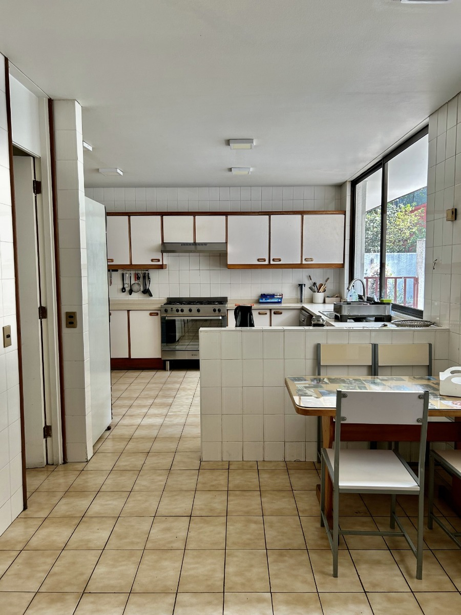 Arriendo Casa N 5D en suite Walk-in cl&oacute;set 6B 6E 2B Santa Mar&iacute;a de Manquehue - Vitacura