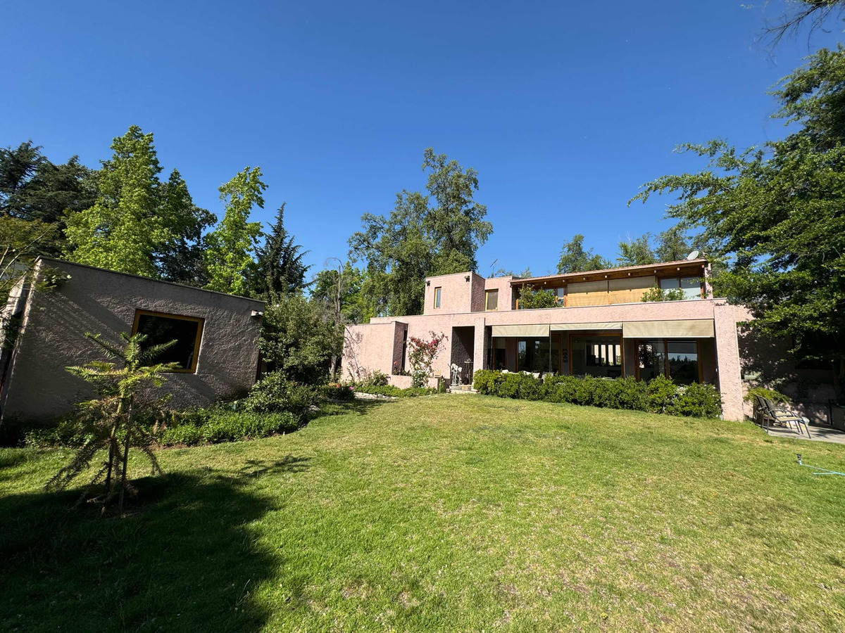 Venta Casa NO 5D 5B 8E 1B Los Dominicos - Las Condes