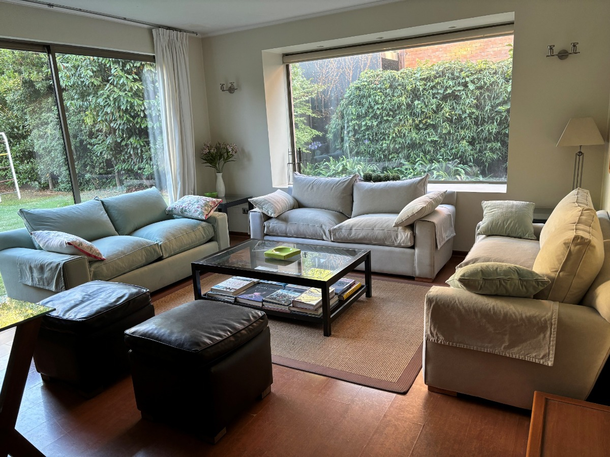 Venta Casa NOSP 5D en suite Walk-in cl&oacute;set 4B 2E 1B Los Trapenses - Lo Barnechea