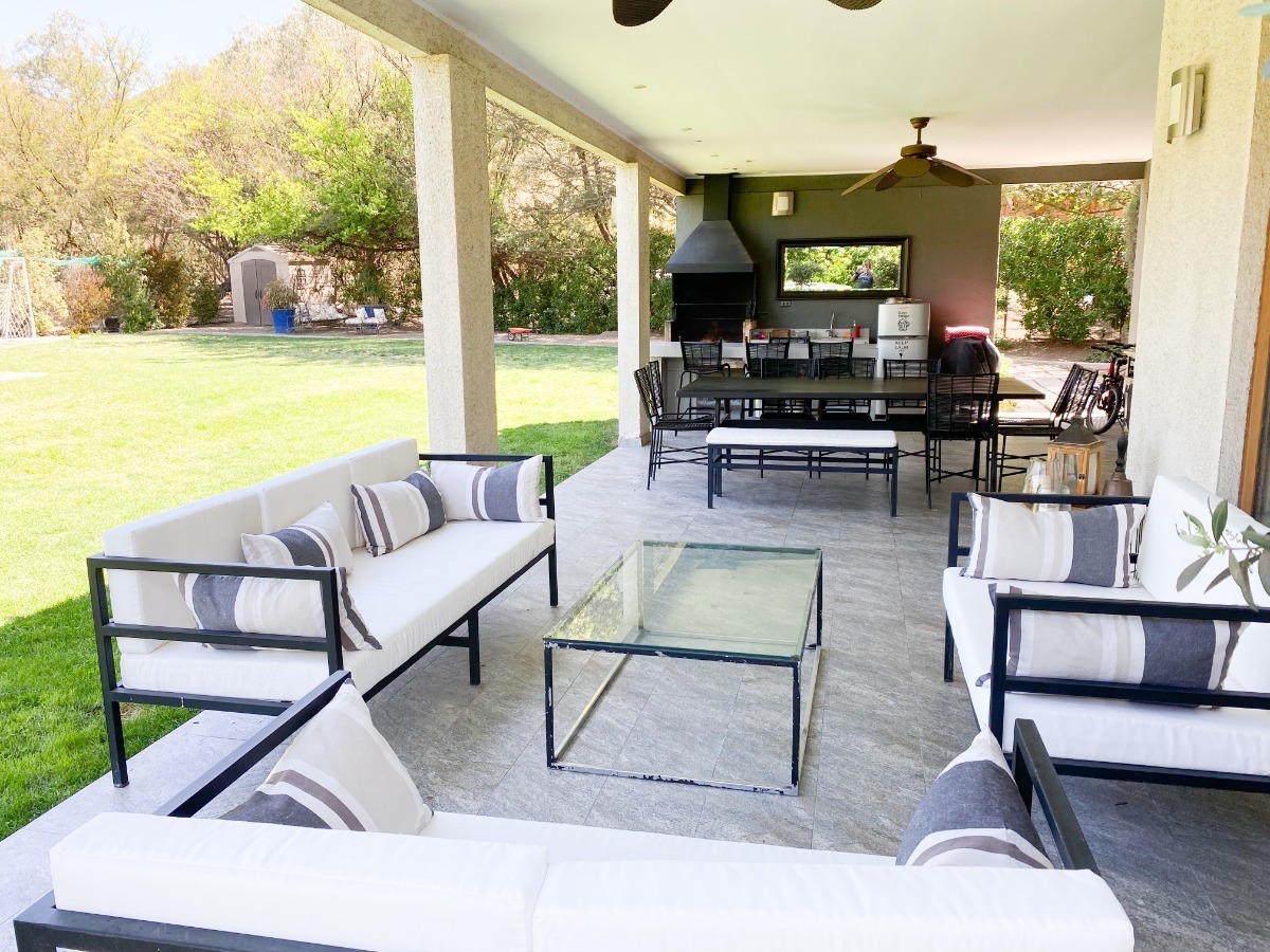 Venta Casa O 4D en suite Walk-in cl&oacute;set 4B 2E Chicureo - Colina