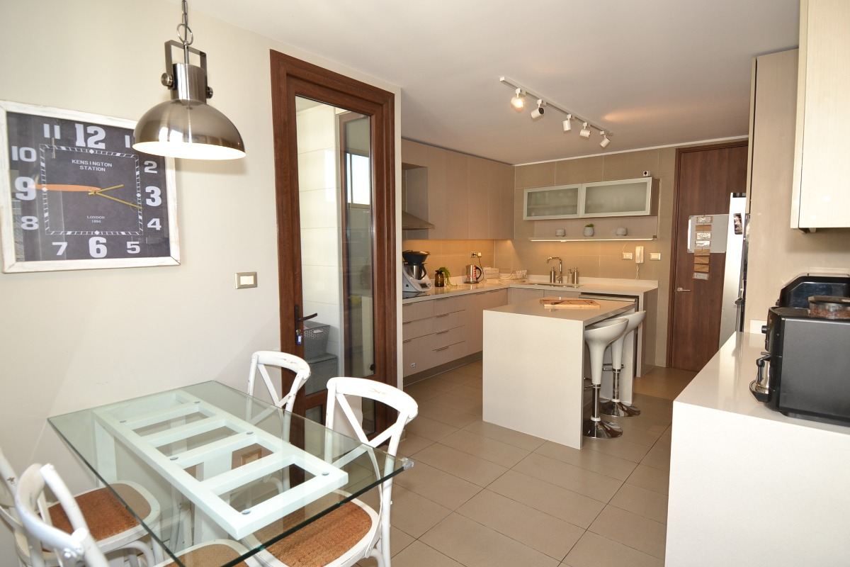 Venta Departamento SO 3D en suite Walk-in cl&oacute;set 3B 2E 1B Parque Arauco - Las Condes