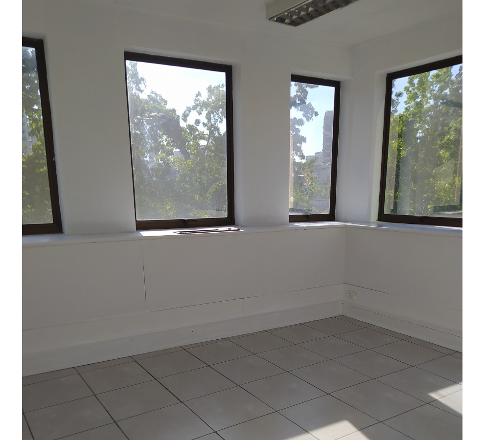 Arriendo Oficina NP 3B 1E Metro Escuela Militar - Las Condes