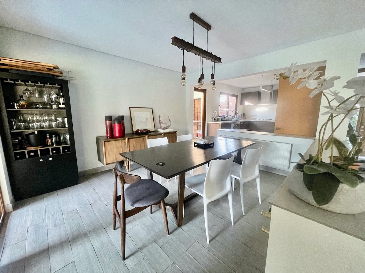 Venta Casa NP 5D en suite Walk-in cl&oacute;set 5B 2E 2B Chicureo - Colina