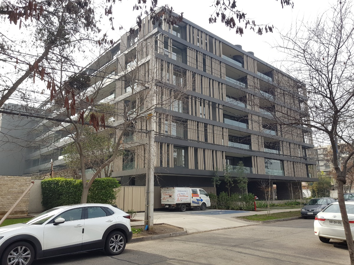 Arriendo Departamento N 2D en suite Walk-in cl&oacute;set 2B 2E 1B Metro Bilbao - Providencia