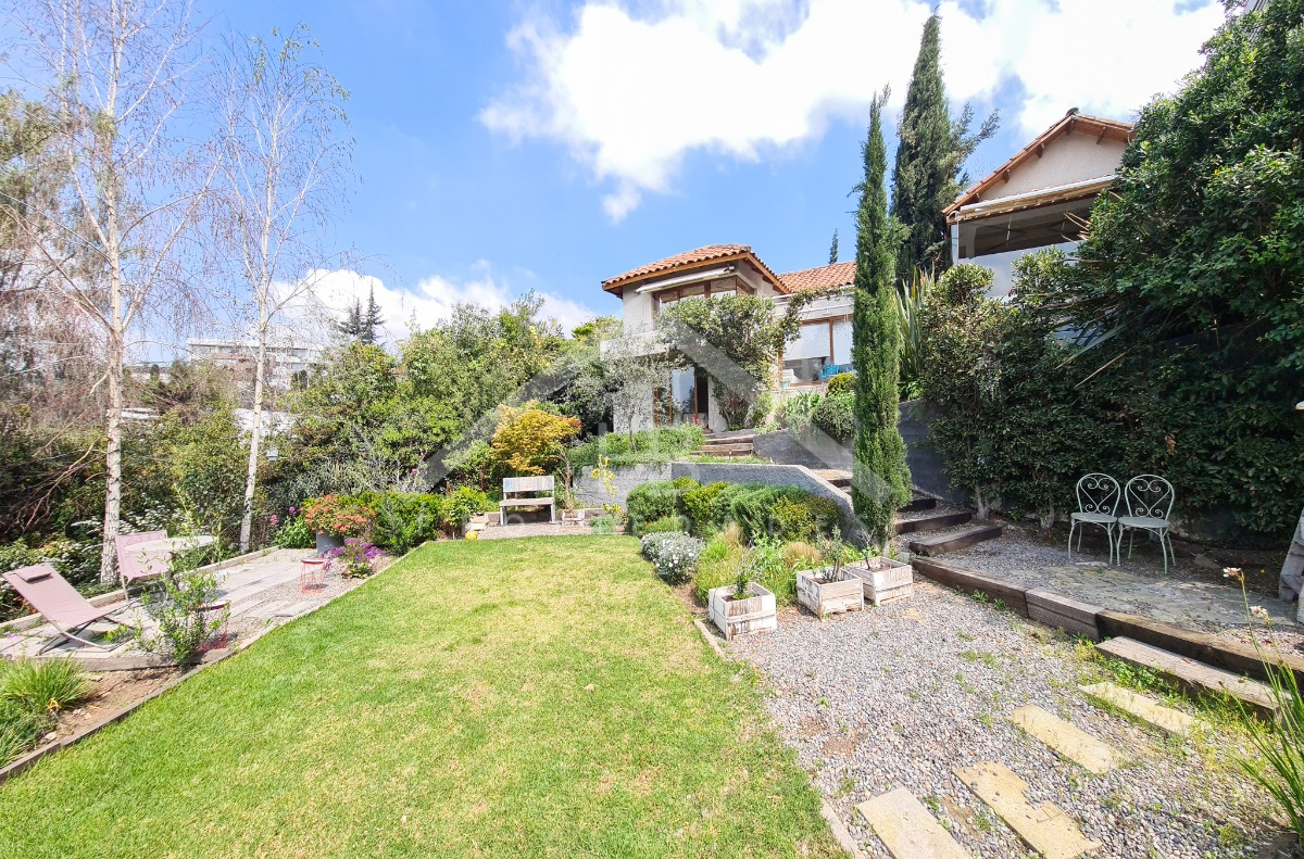 Arriendo Casa O 4D en suite Walk-in cl&oacute;set 4B 2E 1B La Dehesa - Lo Barnechea