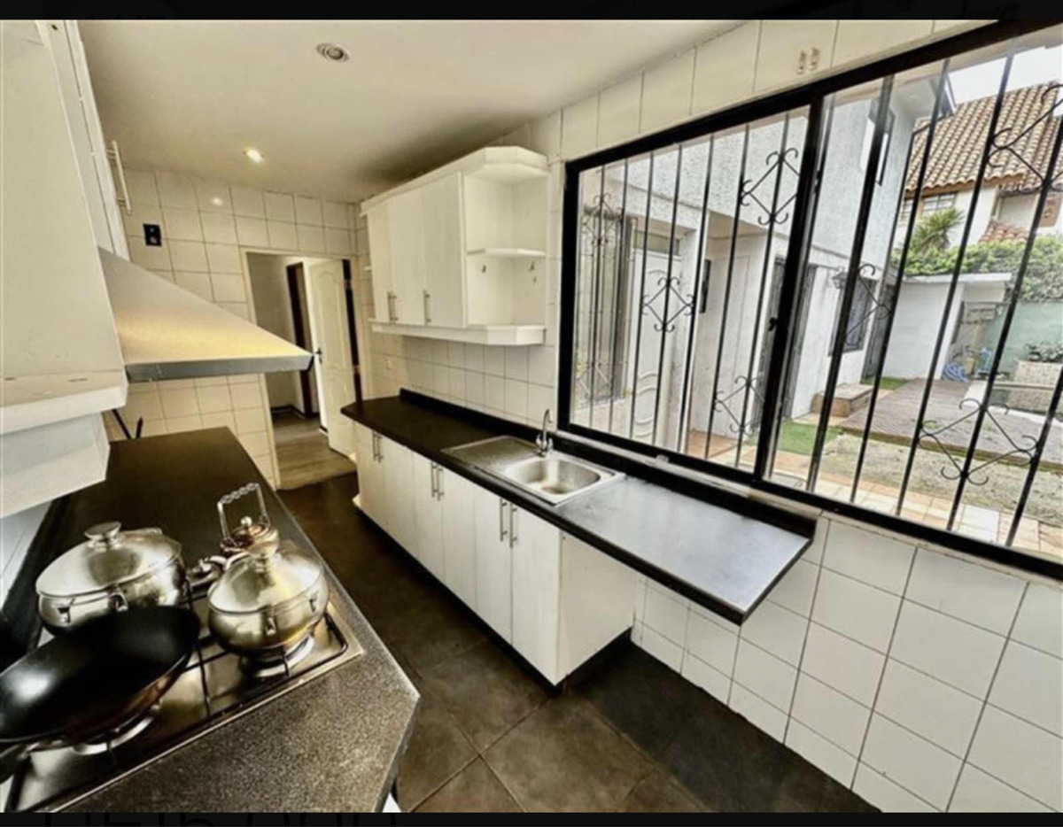 Venta Casa 5D 4B 3E Los Dominicos - Las Condes