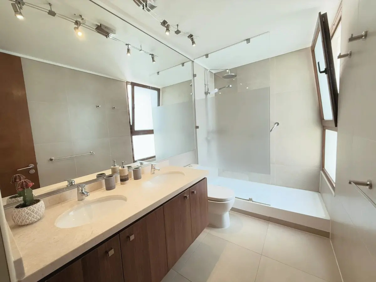 Arriendo Departamento NP 3D en suite Walk-in cl&oacute;set 4B 2E Tabancura - Vitacura