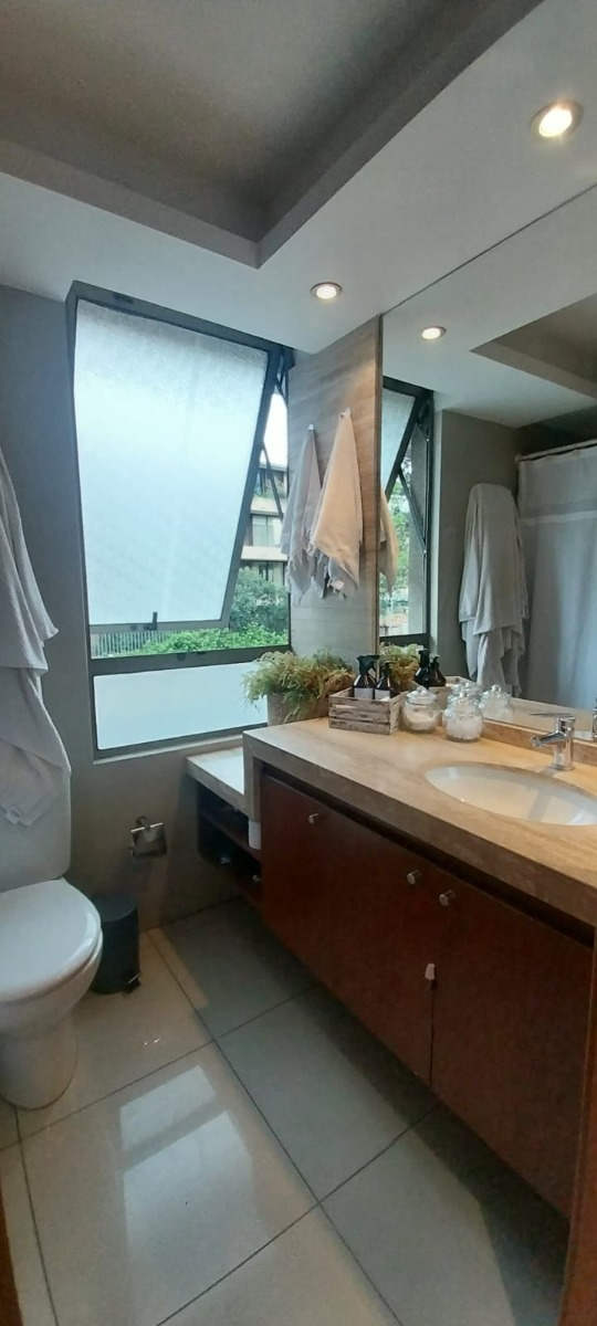 Venta Departamento NO 2D en suite 2B 1E 1B Tabancura - Vitacura
