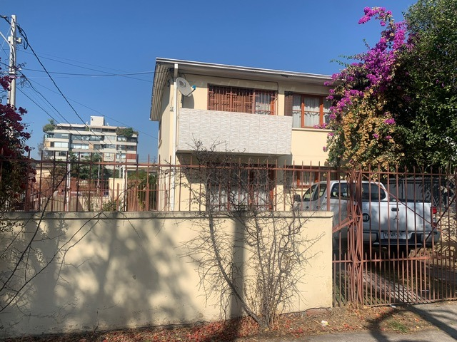 Venta Casa NO 4D 2B 3E Sebasti&aacute;n Elcano - Las Condes