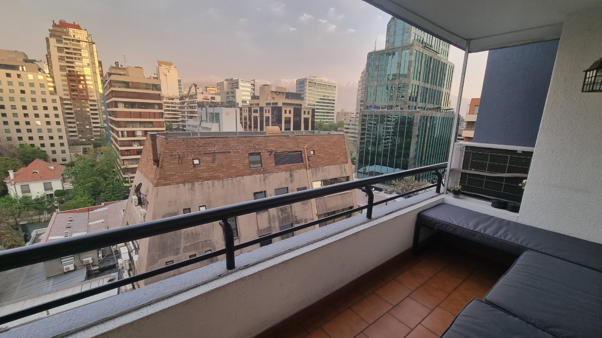 Arriendo Departamento 2D Barrio El Golf - Las Condes